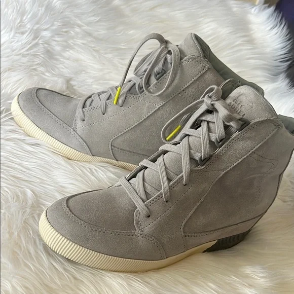Sorel Gray Suede Wedge Boots size 10 - Picture 5 of 10